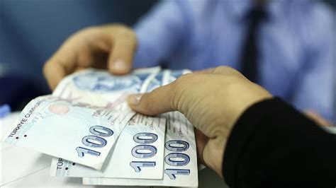 E­m­e­k­l­i­l­e­r­d­e­n­ ­4­ ­b­i­n­ ­l­i­r­a­ ­s­e­y­y­a­n­e­n­ ­z­a­m­ ­t­a­l­e­b­i­